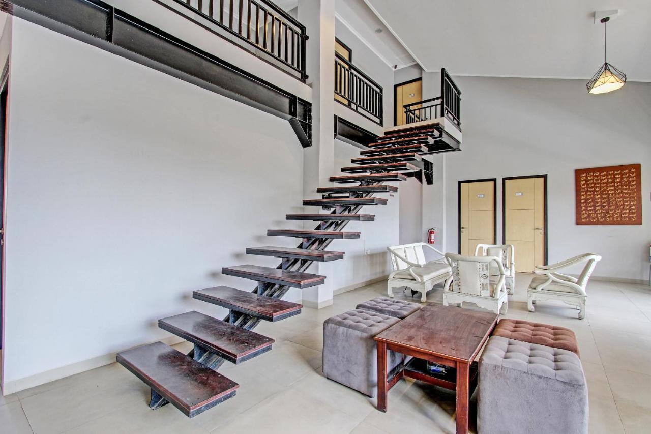 Hotel Capital O 91377 Mk Prime Syariah à Semarang Extérieur photo