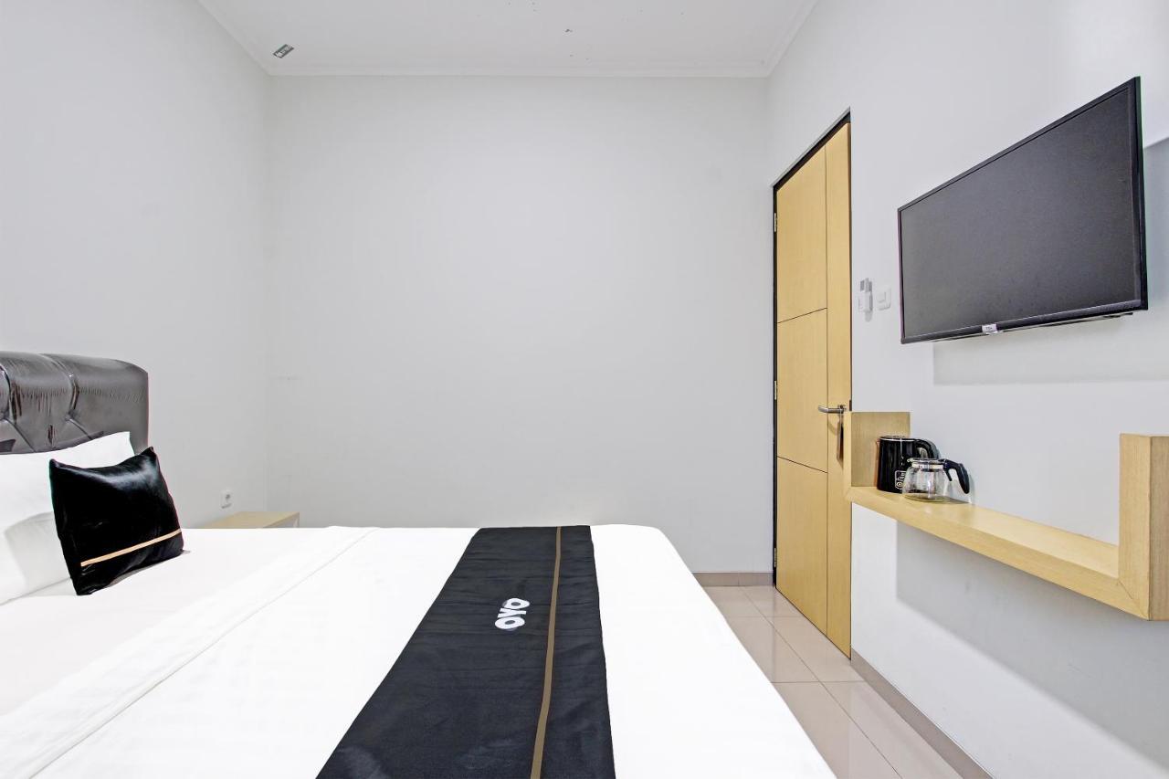 Hotel Capital O 91377 Mk Prime Syariah à Semarang Extérieur photo