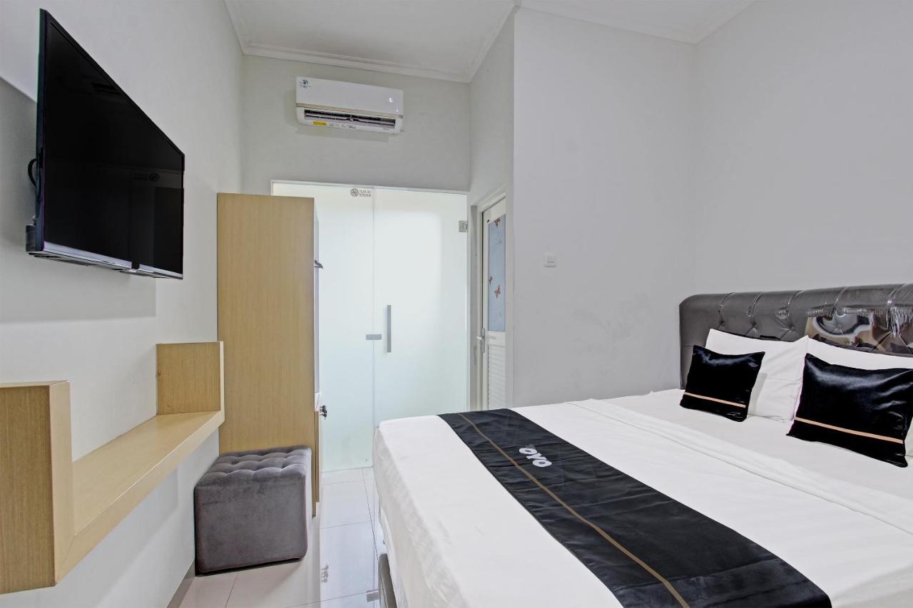 Hotel Capital O 91377 Mk Prime Syariah à Semarang Extérieur photo