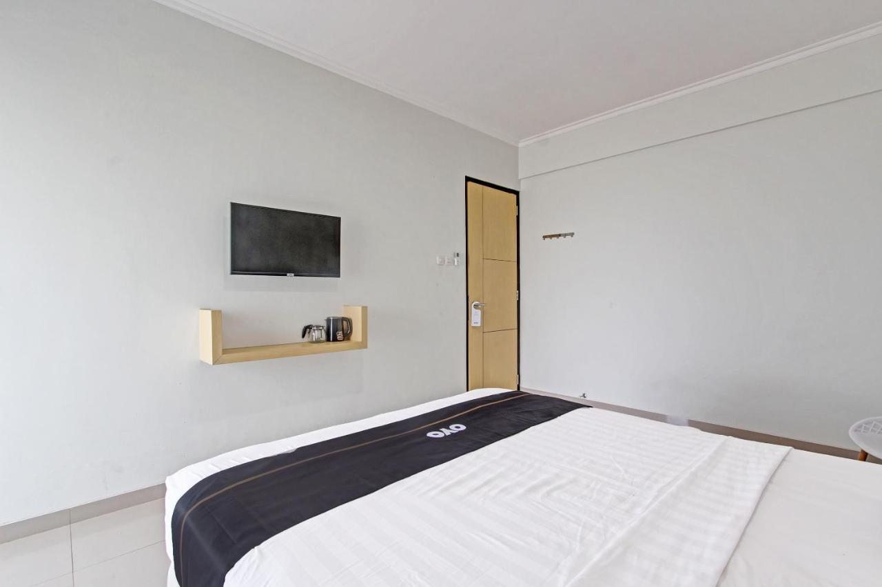 Hotel Capital O 91377 Mk Prime Syariah à Semarang Extérieur photo
