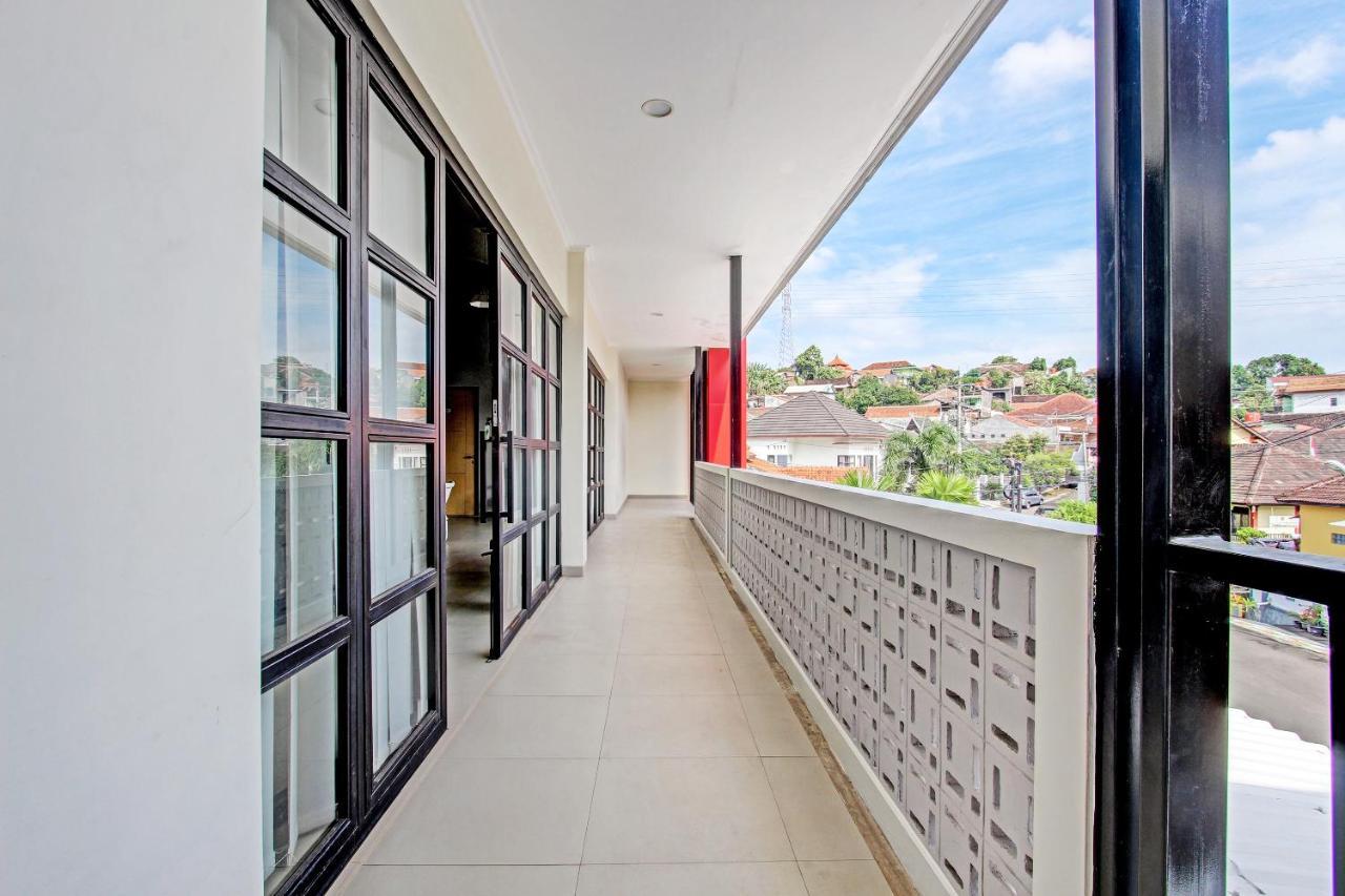 Hotel Capital O 91377 Mk Prime Syariah à Semarang Extérieur photo