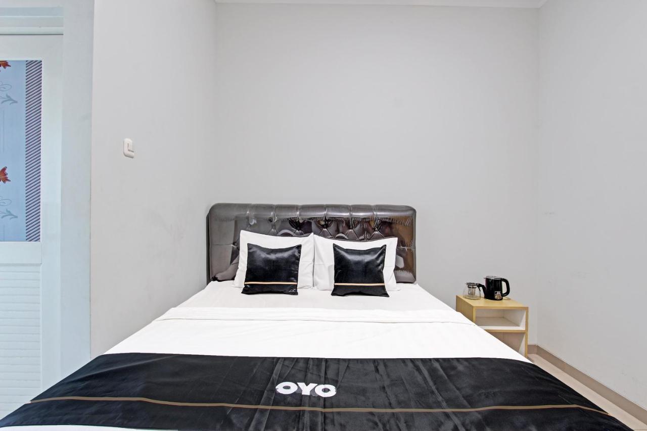 Hotel Capital O 91377 Mk Prime Syariah à Semarang Extérieur photo